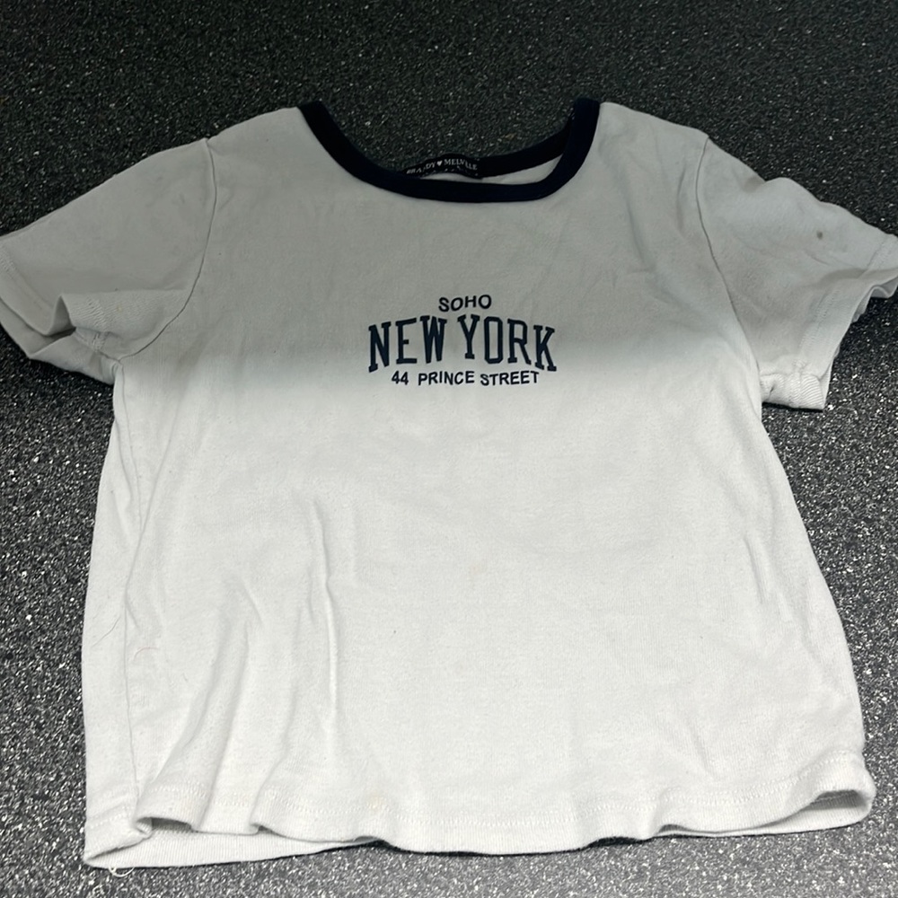 Size XS cute brandy Melville top